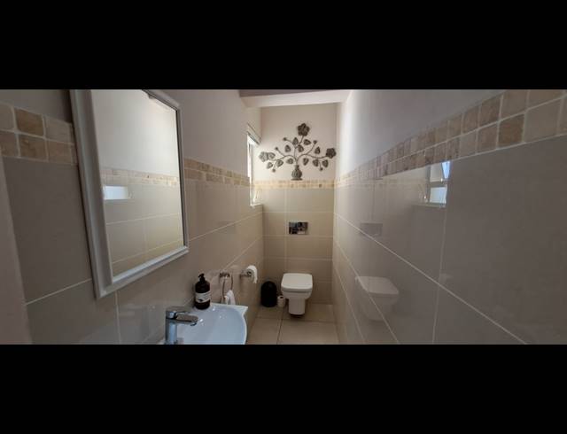 3 BEDROOM HOUSE FOR SALE IN PORT OWEN